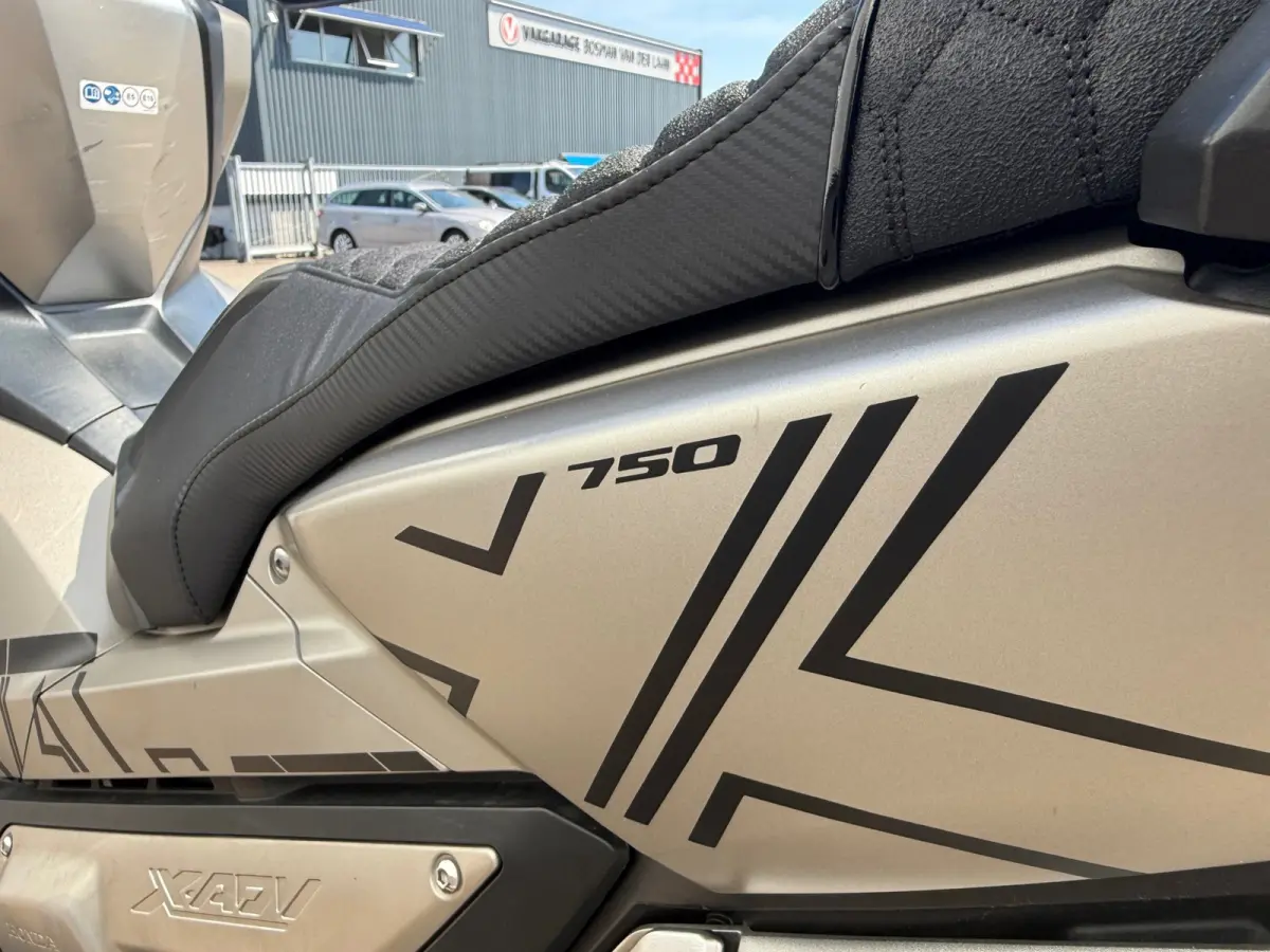Scooter X-ADV 750 ABS – 2020 – 19.030 km Goede Staat