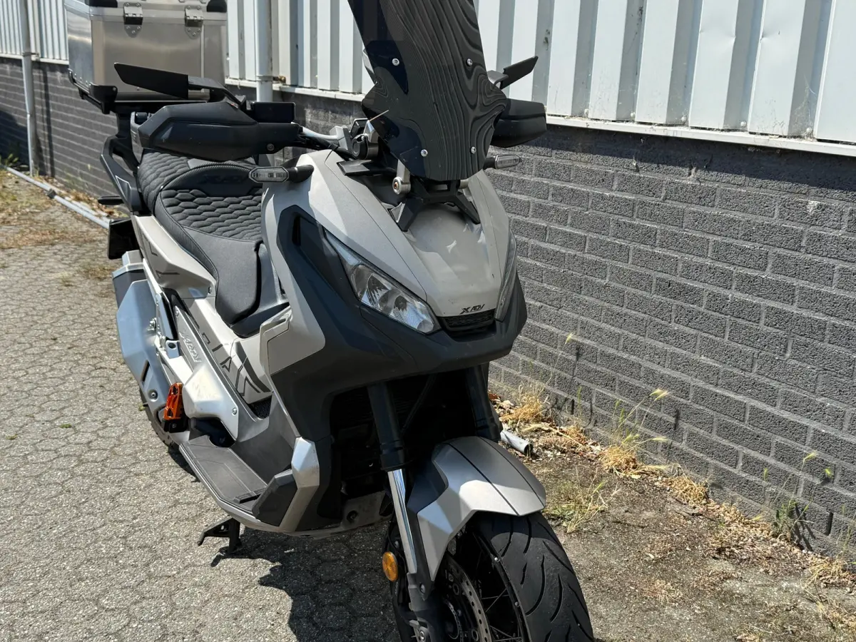 Scooter X-ADV 750 ABS – 2020 – 19.030 km Goede Staat