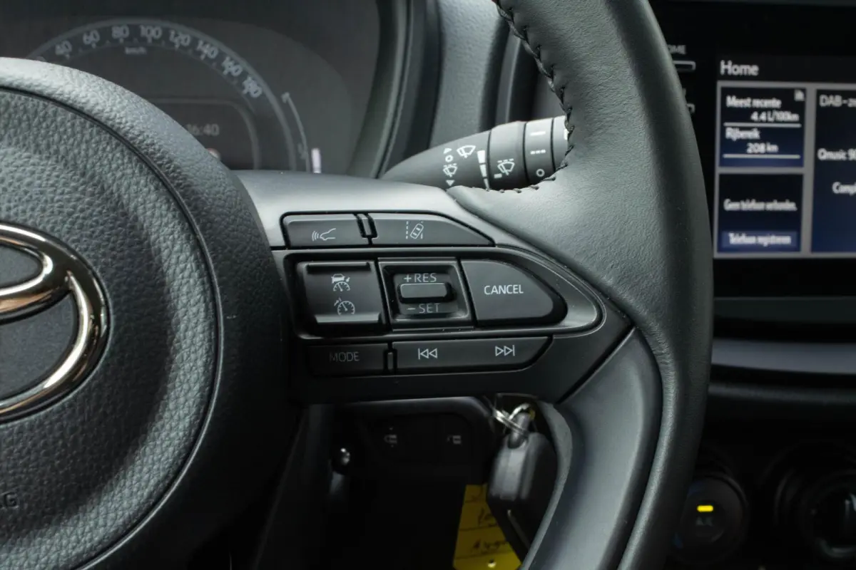 1.0 VVT-i MT|Adaptive Cruisecontrol|Grootlichtassistent|