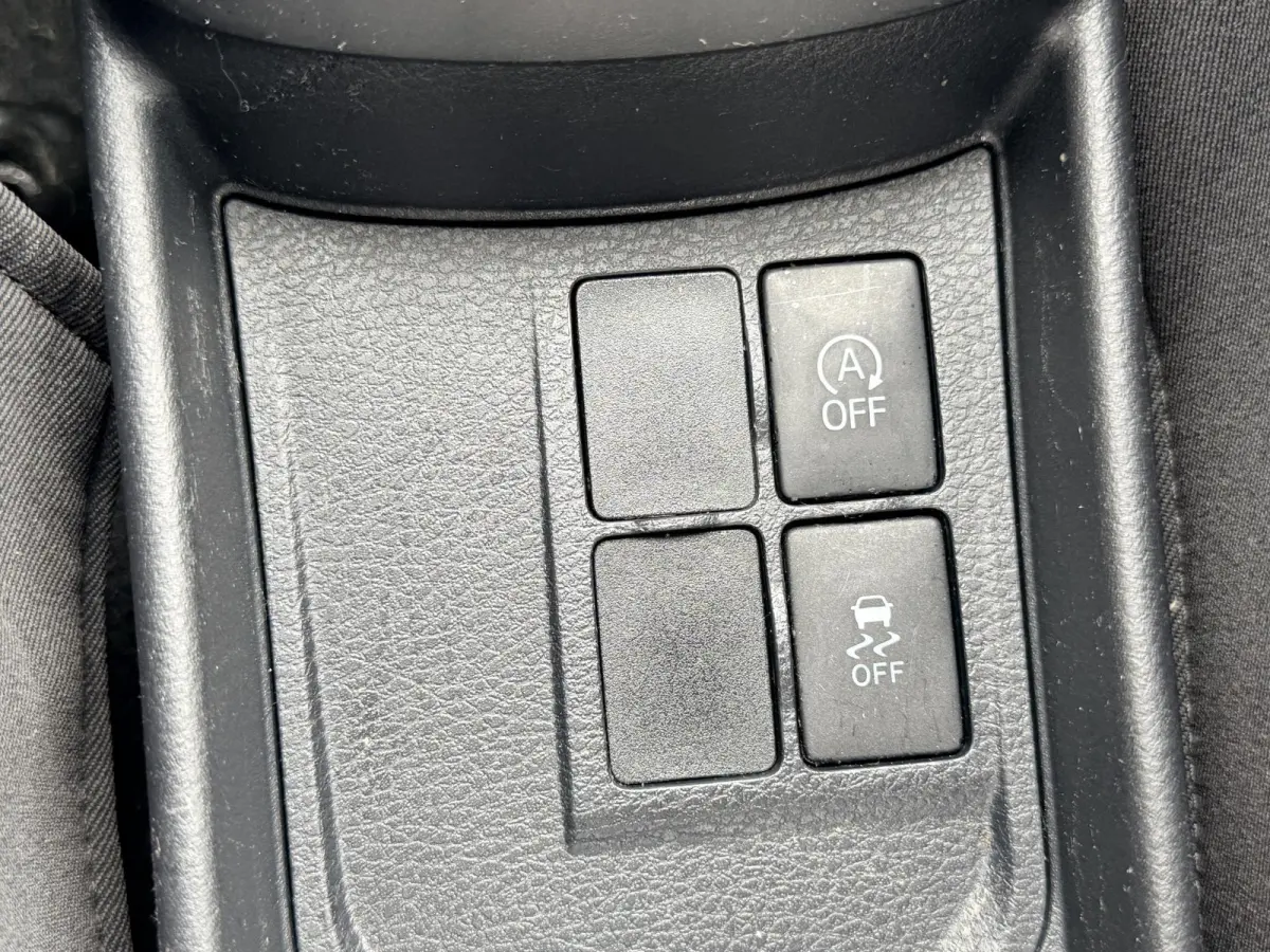 1.0 VVT-i Aspiration / Volledige Historie / Bluetooth / Camera / Airco / NL Dealer geleverde auto /