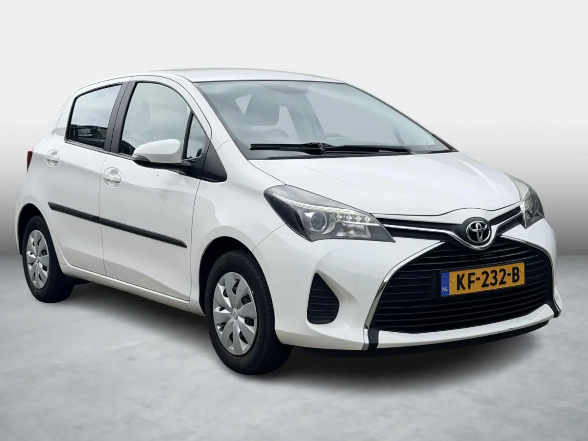 1.0 VVT-i Aspiration / Volledige Historie / Bluetooth / Camera / Airco / NL Dealer geleverde auto /