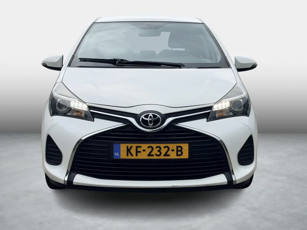 1.0 VVT-i Aspiration / Volledige Historie / Bluetooth / Camera / Airco / NL Dealer geleverde auto /
