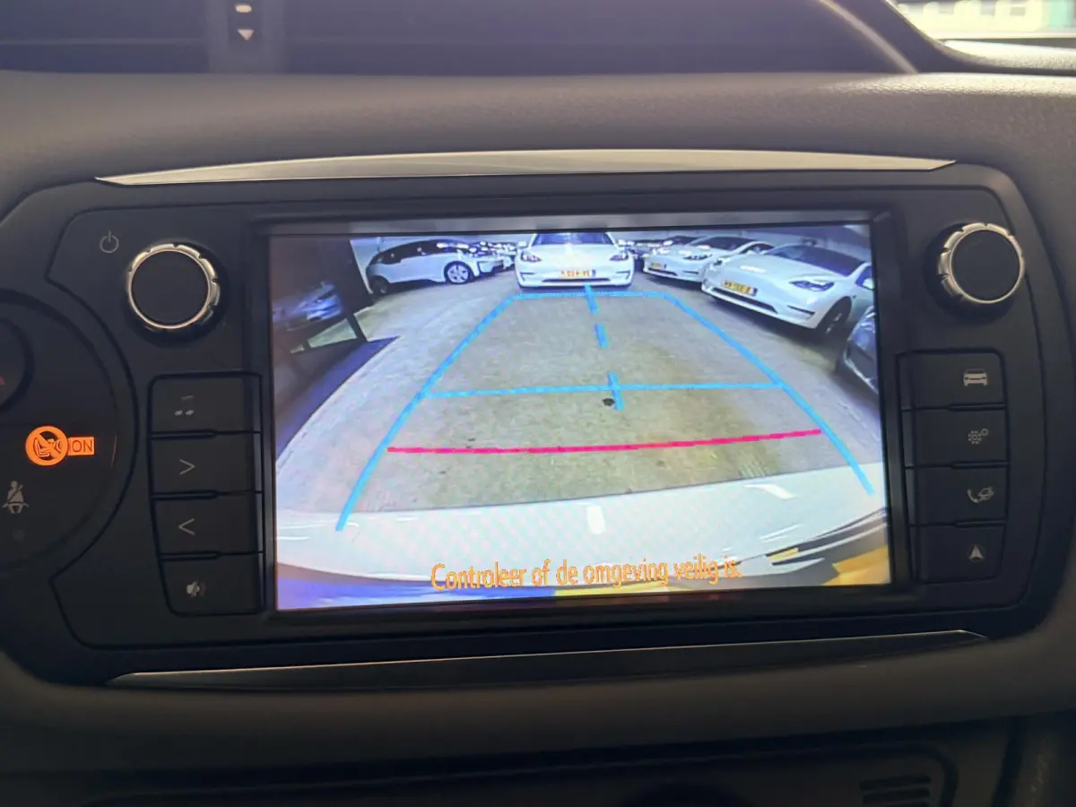 1.0 VVT-i Aspiration / Volledige Historie / Bluetooth / Camera / Airco / NL Dealer geleverde auto /