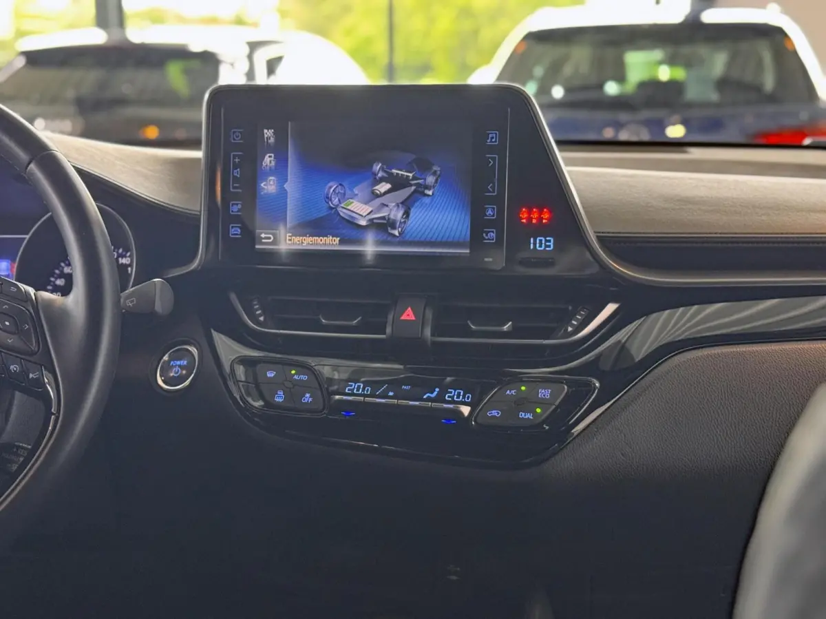 1.8 Hybrid Active|Camera|Apple&Android CarPlay|