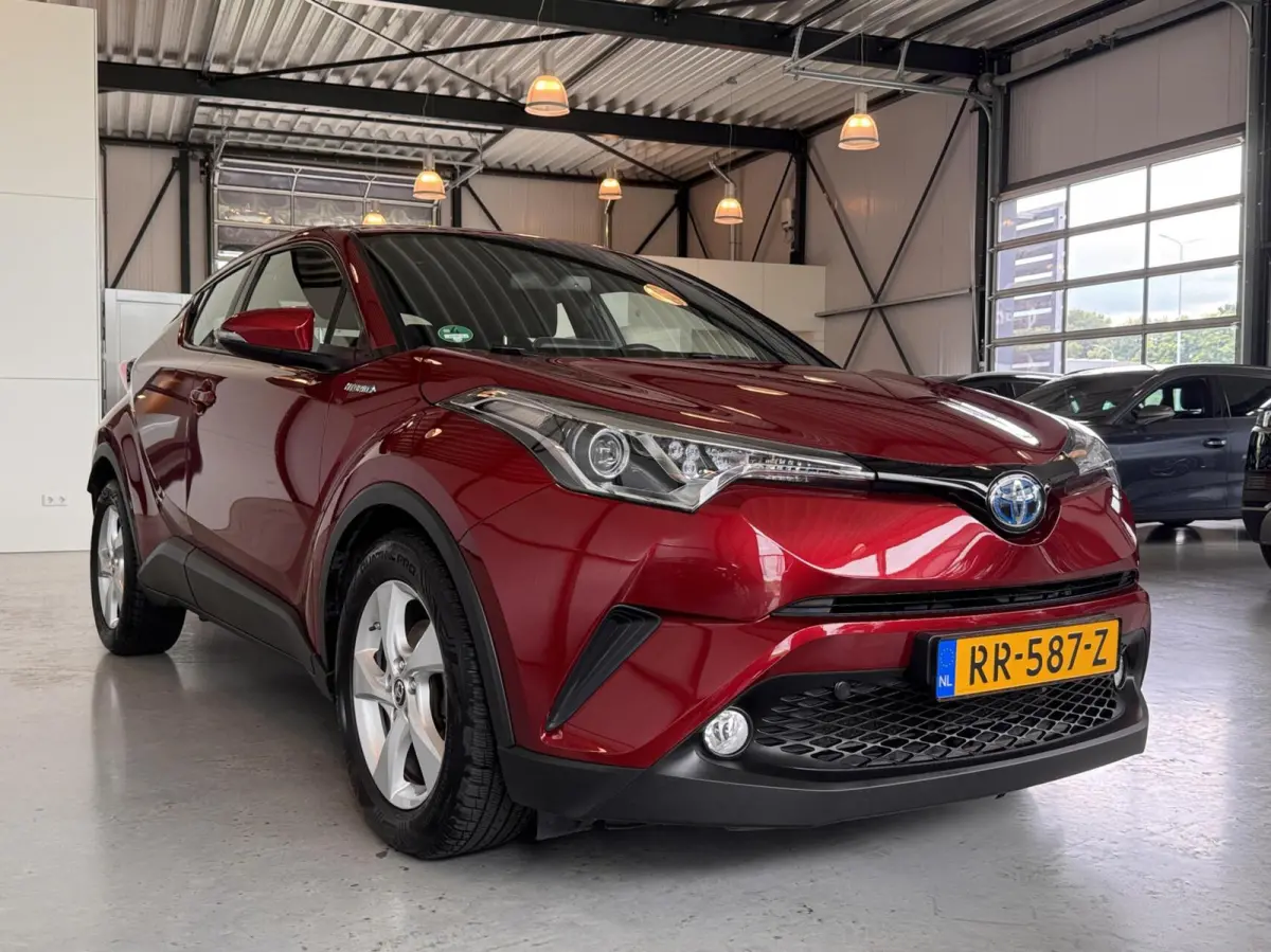 1.8 Hybrid Active|Camera|Apple&Android CarPlay|