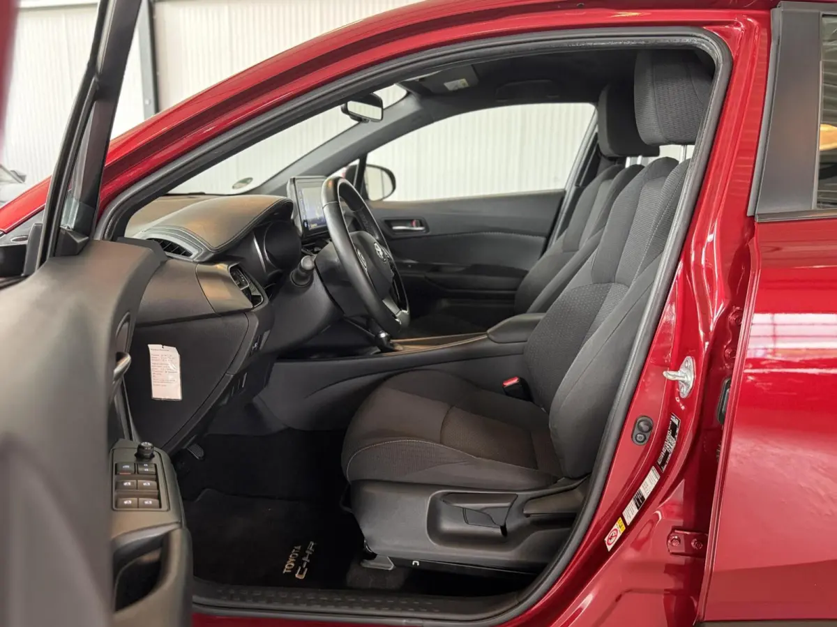 1.8 Hybrid Active|Camera|Apple&Android CarPlay|