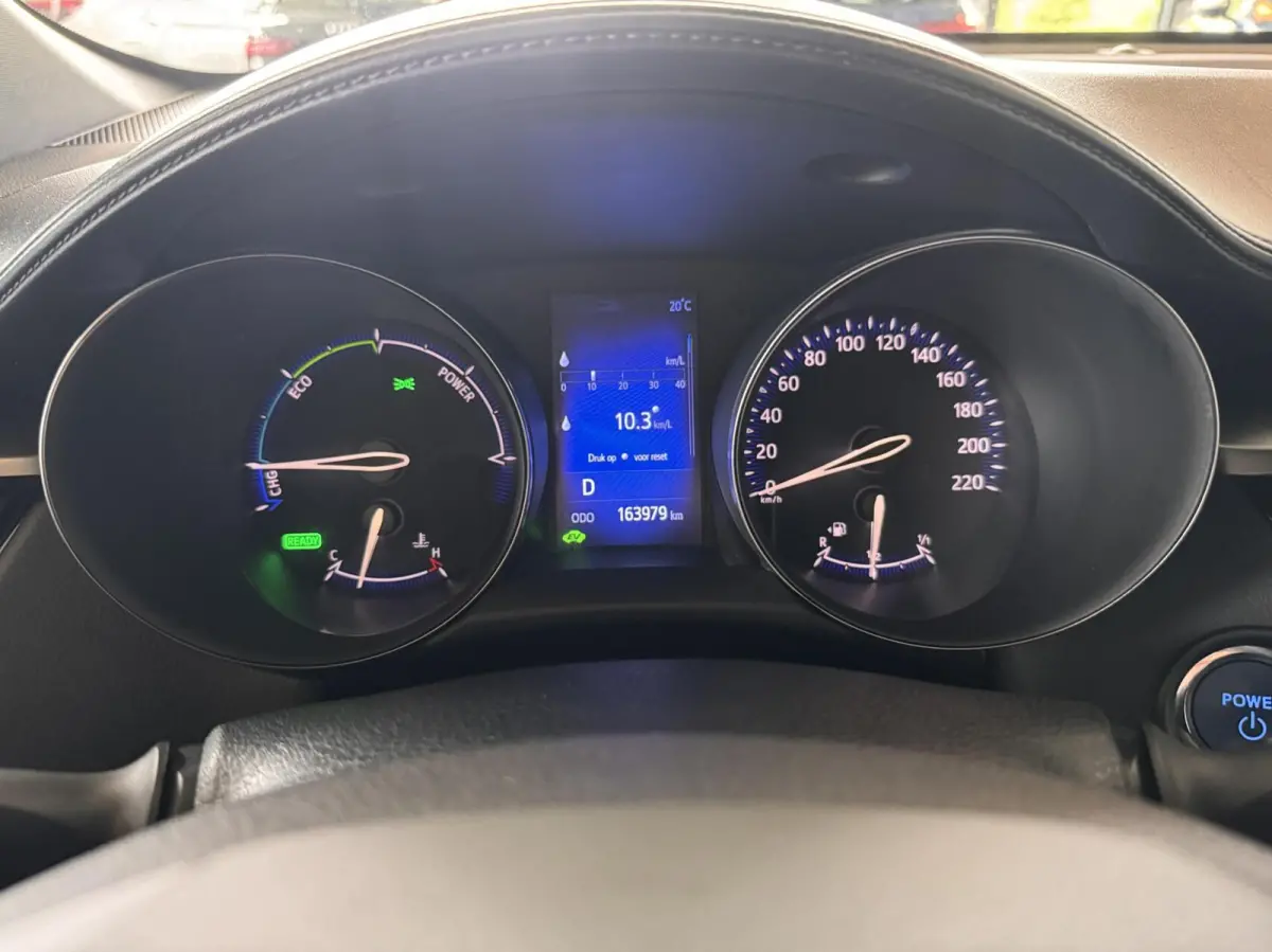 1.8 Hybrid Active|Camera|Apple&Android CarPlay|