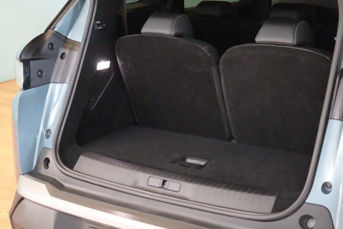 1.2 Hybrid 145 Allure Automaat | 7 PERS | APPCONNECT | CAMERA + PDC | CRUISE | LANE-ASSIST |
