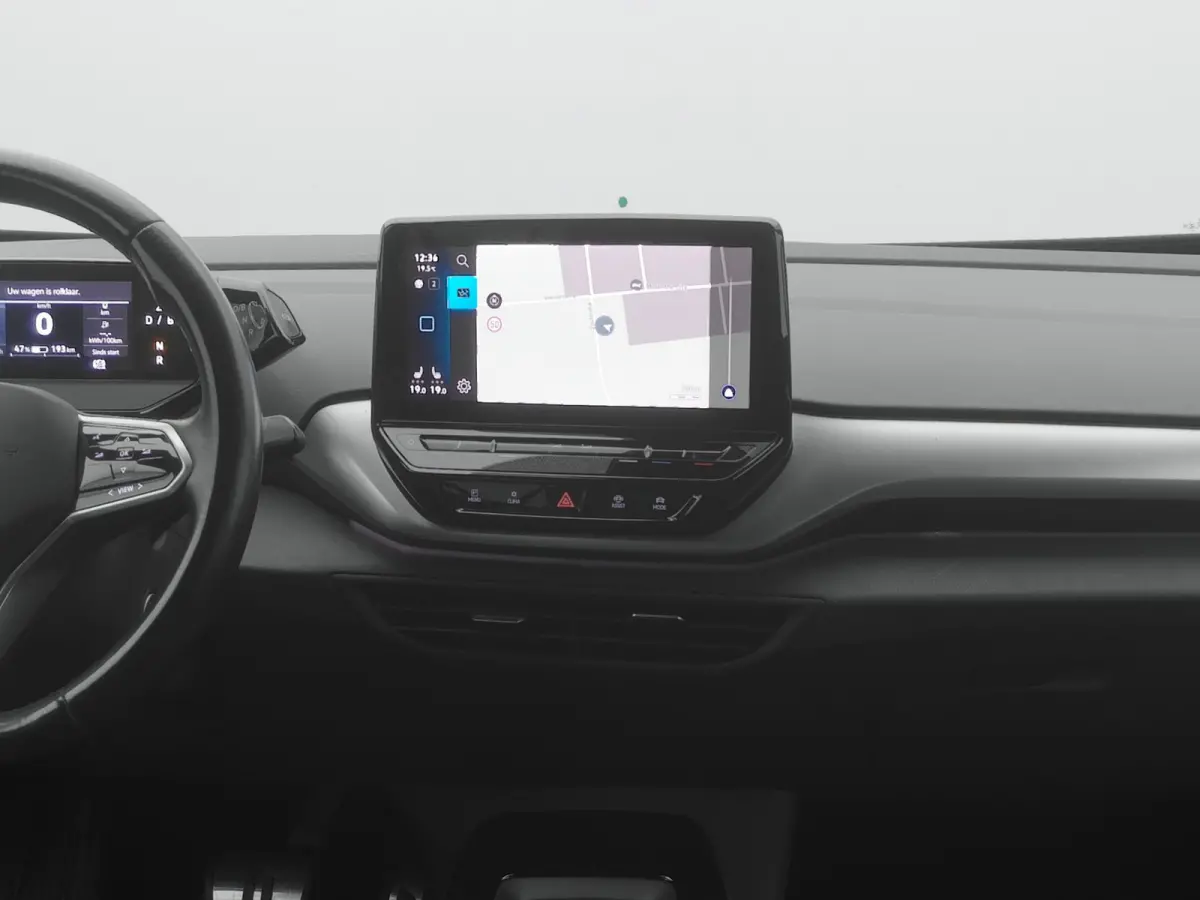 First 77 kWh | CAMERA | ADAPTIVE | STOEL- EN STUURVERW.