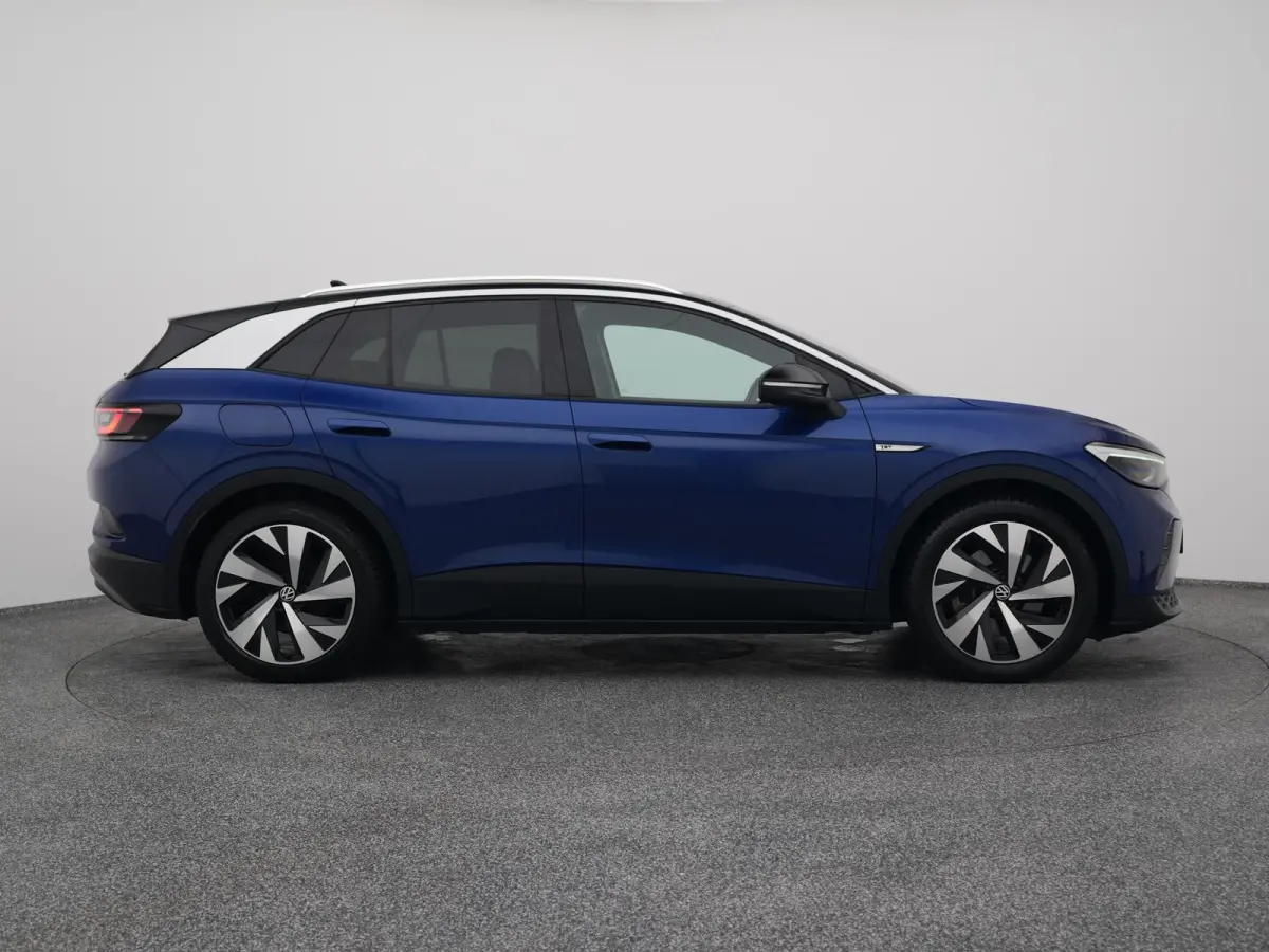 First 77 kWh | CAMERA | ADAPTIVE | STOEL- EN STUURVERW.