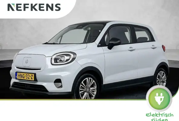Design 37.3 kWh 95pk | 265km WLTP Actieradius | Navigatie | Panoramadak | Achteruitrijcamera | Adaptieve Cruise Control | Climate Control | Parkeersensoren | Bluetooth | Keyless start | Voll