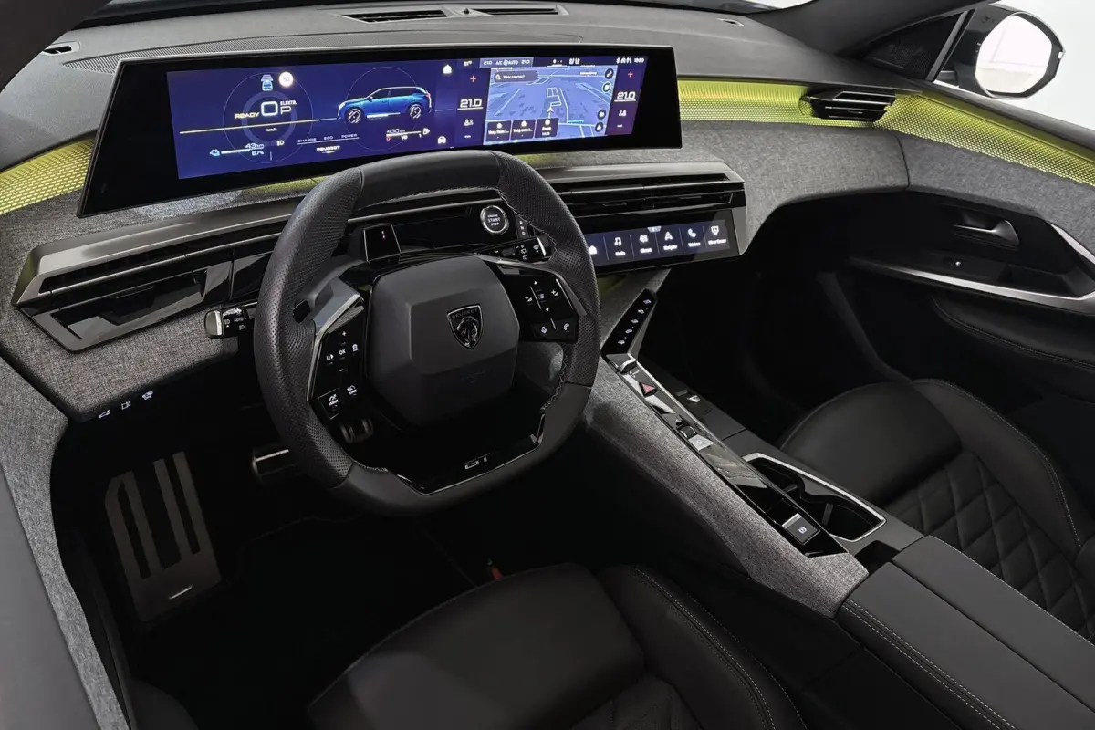 1.6 Plug-in Hybrid 195 GT Exclusive 7p Panoramadak Leder 360 Camera