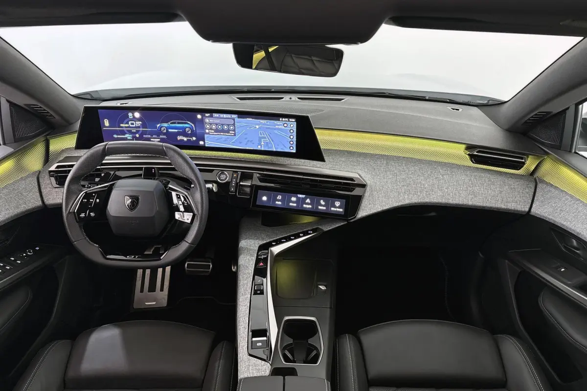 1.6 Plug-in Hybrid 195 GT Exclusive 7p Panoramadak Leder 360 Camera