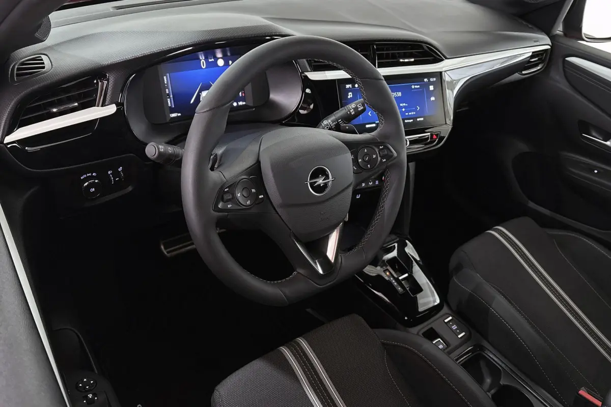 1.2 Turbo Hybrid GS Achteruitrijcamera 17" Apple CarPlay