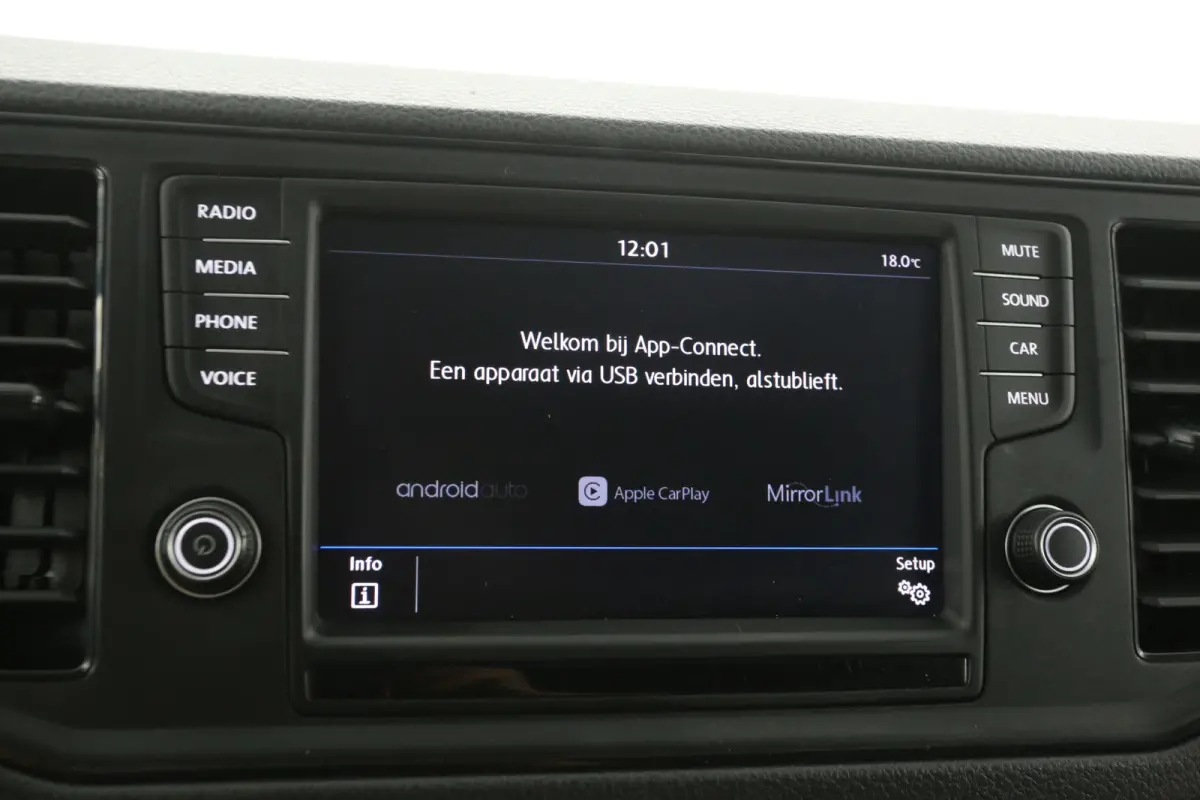 2.0 TDI L3H2 140PK | Airco | 3 Zits | Carplay | Trekhaak