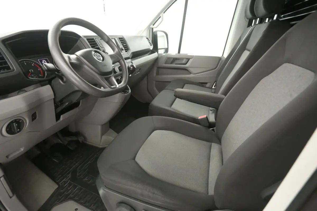 2.0 TDI L3H2 140PK | Airco | 3 Zits | Carplay | Trekhaak