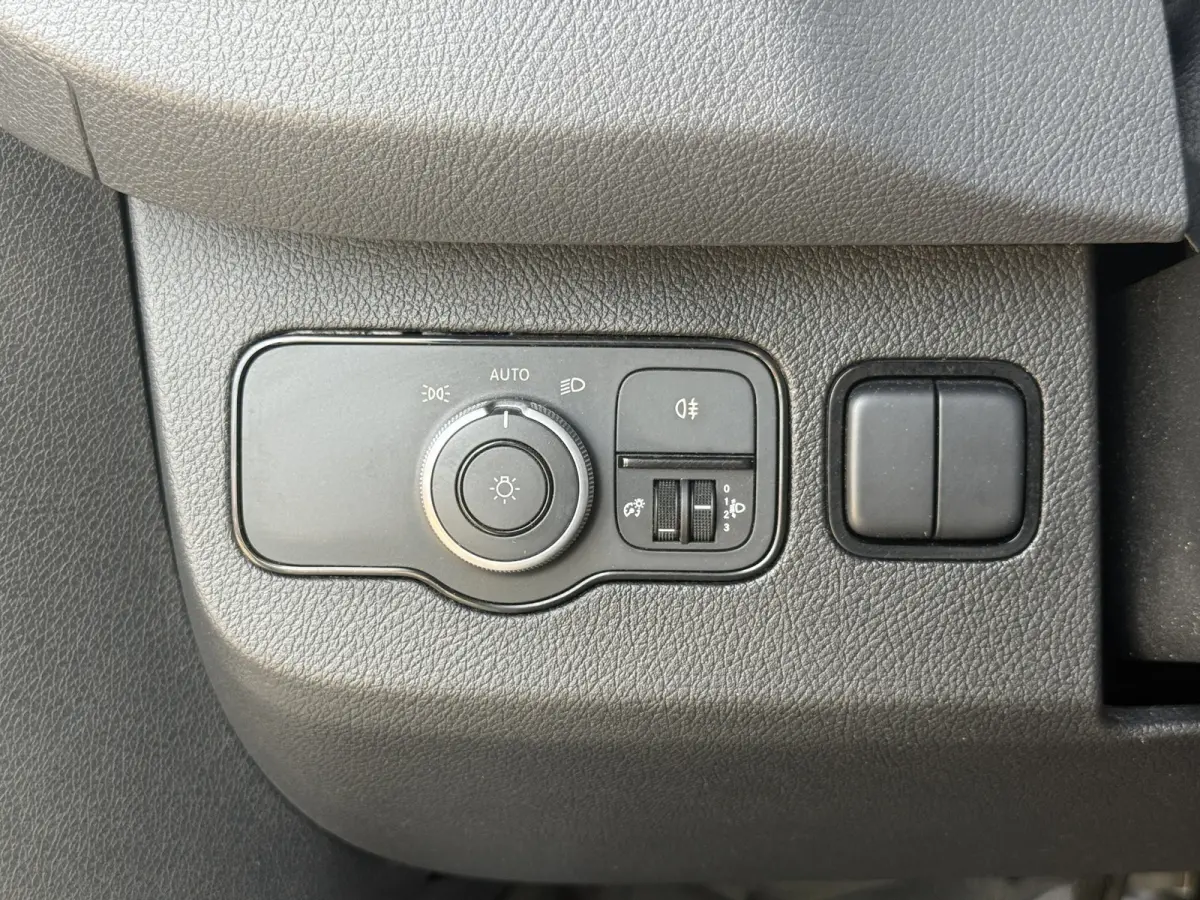 317 1.9 CDI Automaat Bakwagen Laadklep Cruise Control Climate Control Meubelbak Koffer