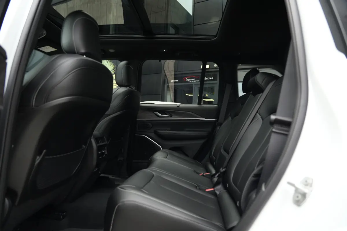 2.0 Limited 4xe | 381PK | Maxton | Pano | 20" | Keyless | Massage | Ventilatie | Leder | Jeep Grand Cherokee 2.0 Limited 4xe 381 PK Plug-in Hybrid met 2.0 viercilinder, panoramadak, 20-inch 