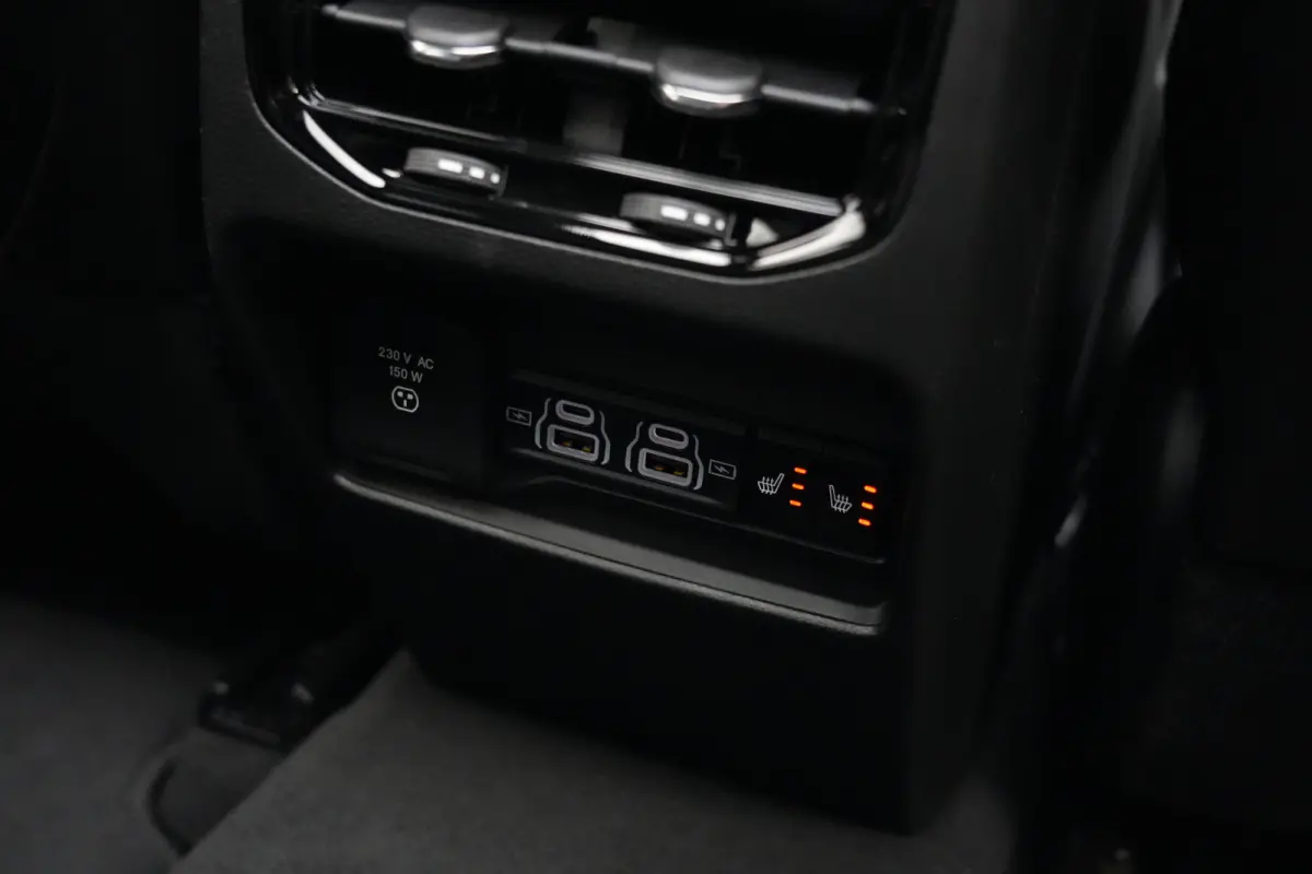 2.0 Limited 4xe | 381PK | Maxton | Pano | 20" | Keyless | Massage | Ventilatie | Leder | Jeep Grand Cherokee 2.0 Limited 4xe 381 PK Plug-in Hybrid met 2.0 viercilinder, panoramadak, 20-inch 