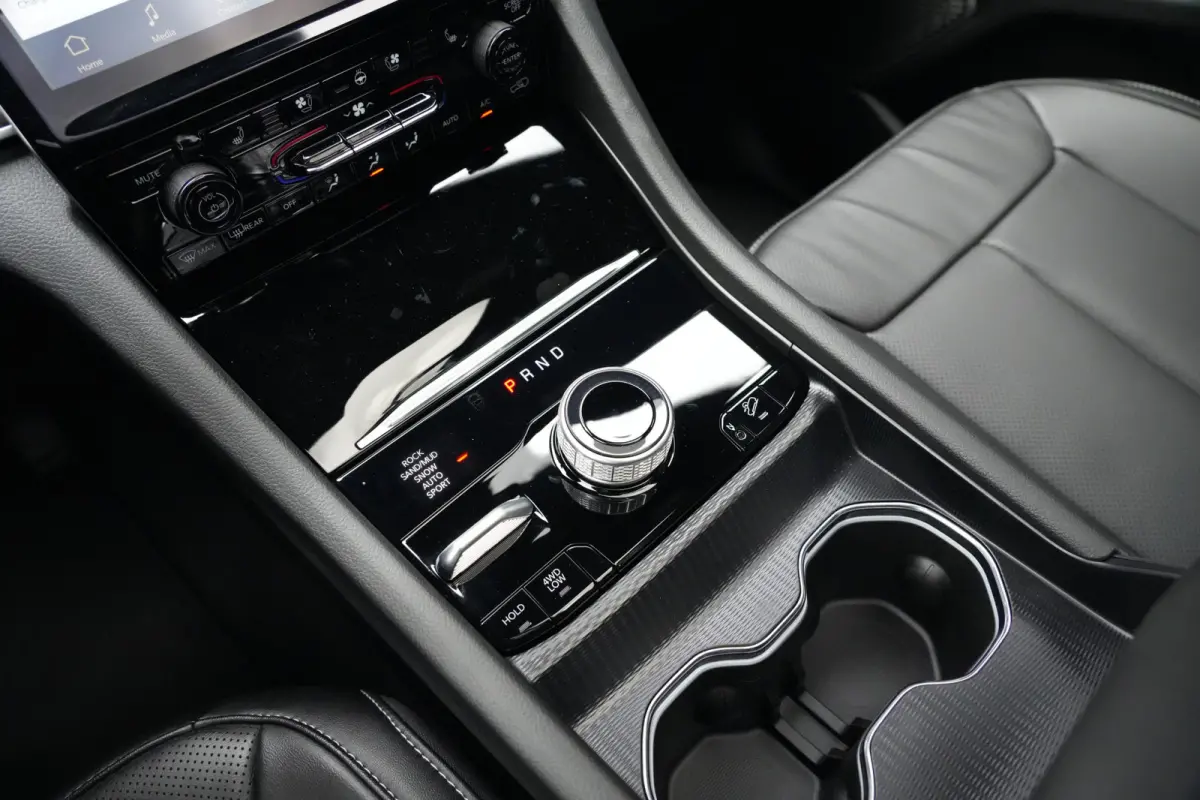 2.0 Limited 4xe | 381PK | Maxton | Pano | 20" | Keyless | Massage | Ventilatie | Leder | Jeep Grand Cherokee 2.0 Limited 4xe 381 PK Plug-in Hybrid met 2.0 viercilinder, panoramadak, 20-inch 