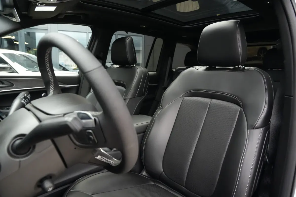 2.0 Limited 4xe | 381PK | Maxton | Pano | 20" | Keyless | Massage | Ventilatie | Leder | Jeep Grand Cherokee 2.0 Limited 4xe 381 PK Plug-in Hybrid met 2.0 viercilinder, panoramadak, 20-inch 