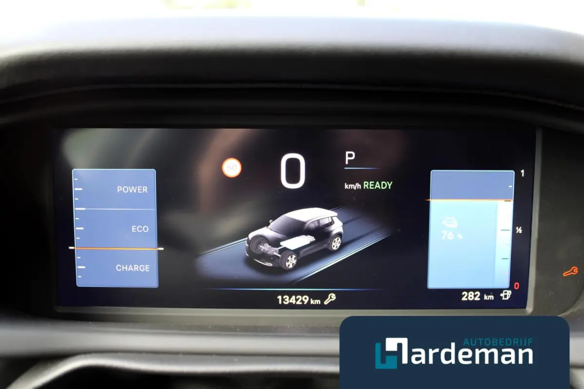 Altitude 54 kWh Carplay Camera