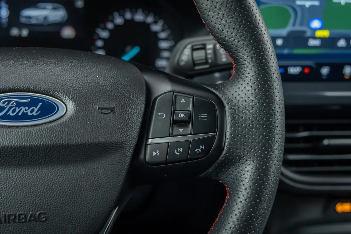 1.0 EcoBoost Hybrid ST Line | 155pk | Automaat | Winter-pack | LED-verlichting | Privacy-glass | Apple carlay / Andriod auto