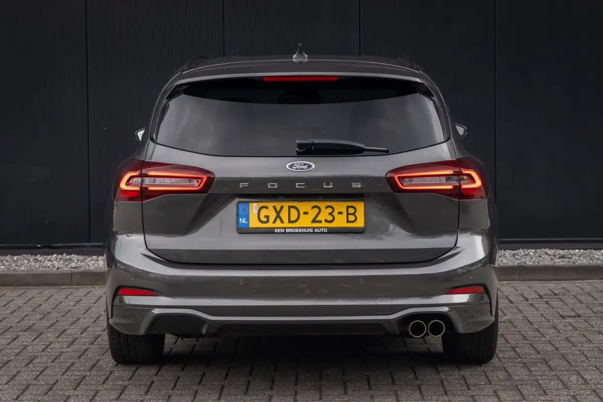 1.0 EcoBoost Hybrid ST Line | 155pk | Automaat | Winter-pack | LED-verlichting | Privacy-glass | Apple carlay / Andriod auto