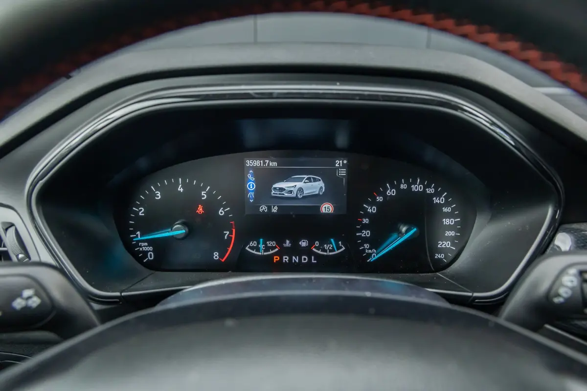 1.0 EcoBoost Hybrid ST Line | 155pk | Automaat | Winter-pack | LED-verlichting | Privacy-glass | Apple carlay / Andriod auto