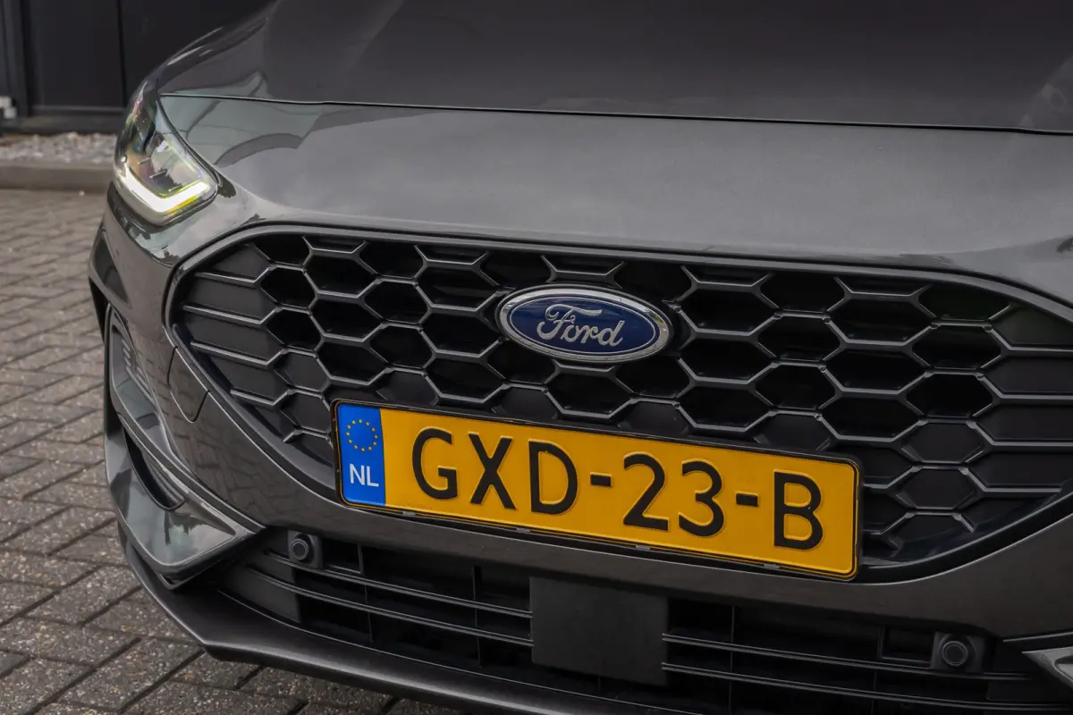 1.0 EcoBoost Hybrid ST Line | 155pk | Automaat | Winter-pack | LED-verlichting | Privacy-glass | Apple carlay / Andriod auto