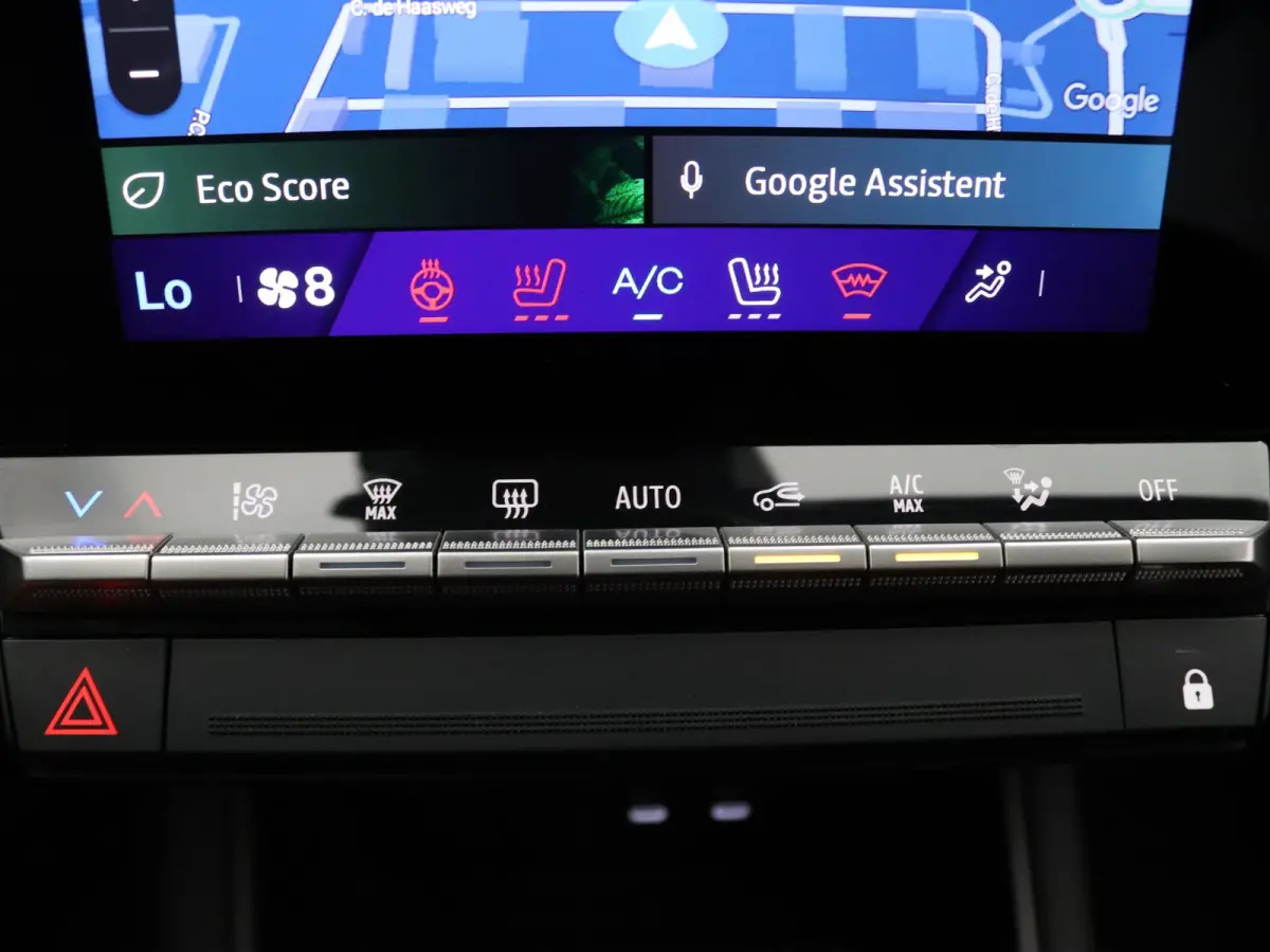 145pk E-Tech full hybrid iconic Apple Carplay/Android Auto | Climate