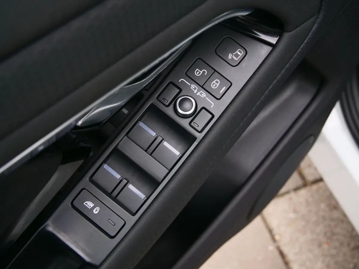 1.5 P300e AWD 309 Pk Automaat DAB / Camera / Winterpakket / Trekhaak