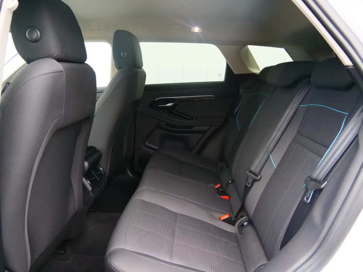 1.5 P300e AWD 309 Pk Automaat DAB / Camera / Winterpakket / Trekhaak