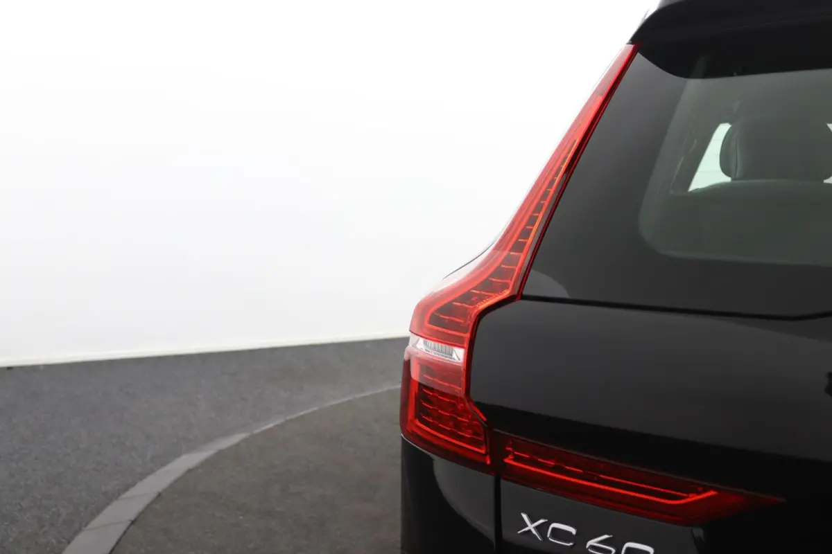 2.0 B5 AWD Inscription | Tailored Wool | 2400 trekgewicht |