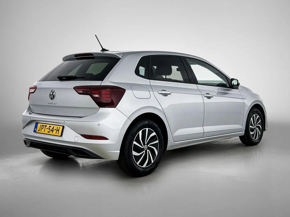 1.0 TSI Life Edition | 95 PK | Sensoren | Stoelverwarming | Carplay / Android Auto