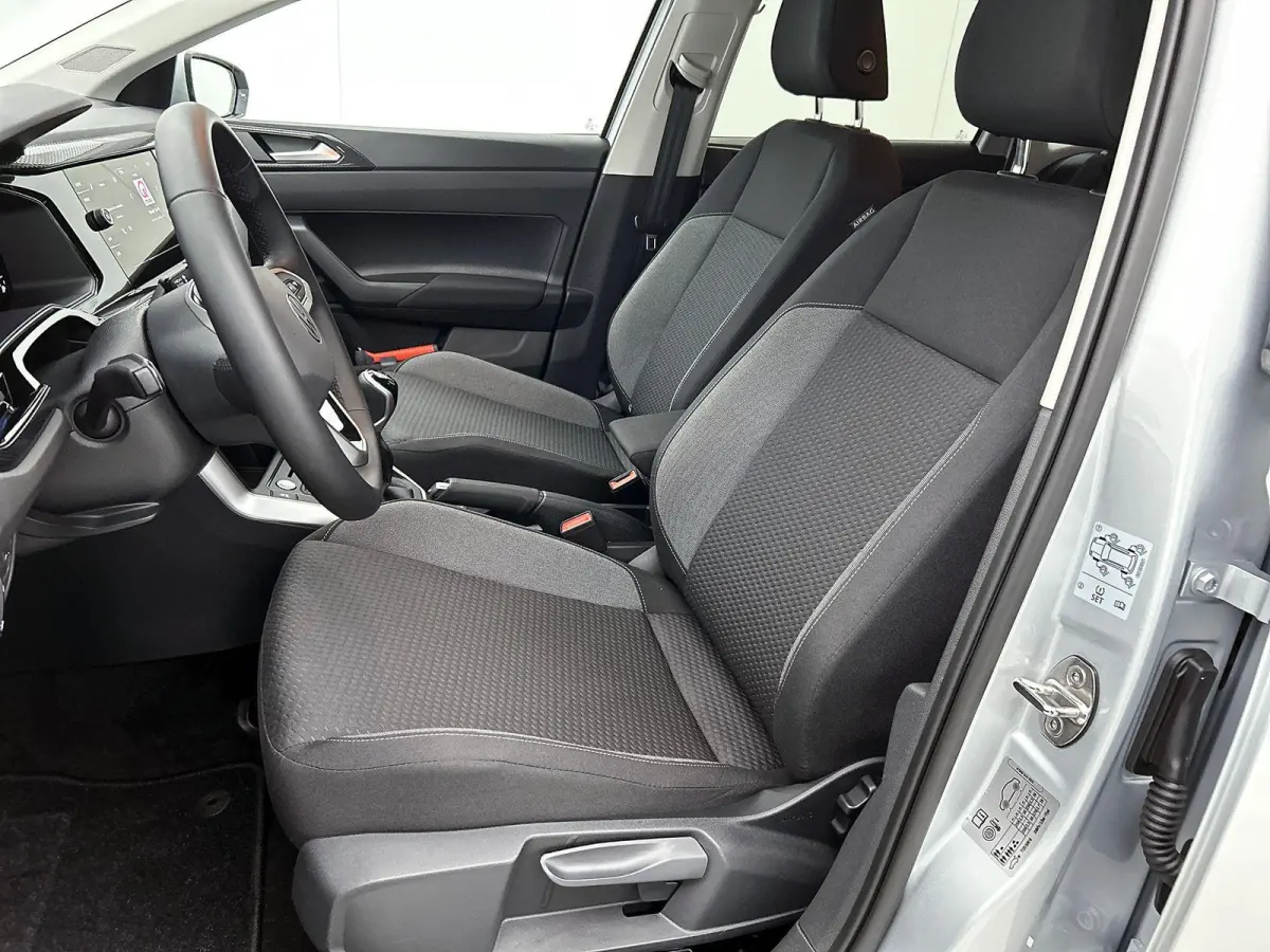 1.0 TSI Life Edition | 95 PK | Sensoren | Stoelverwarming | Carplay / Android Auto