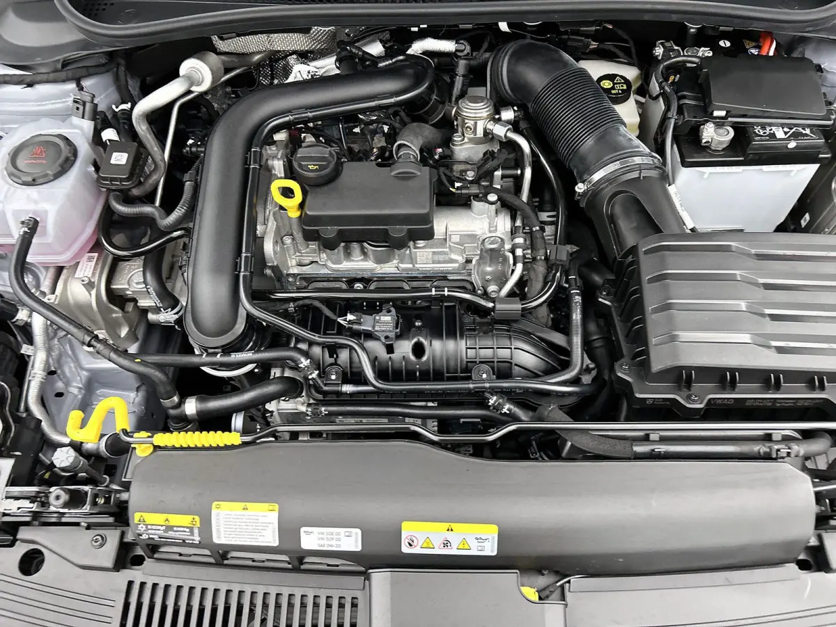 1.0 TSI Life Edition | 95 PK | Sensoren | Stoelverwarming | Carplay / Android Auto