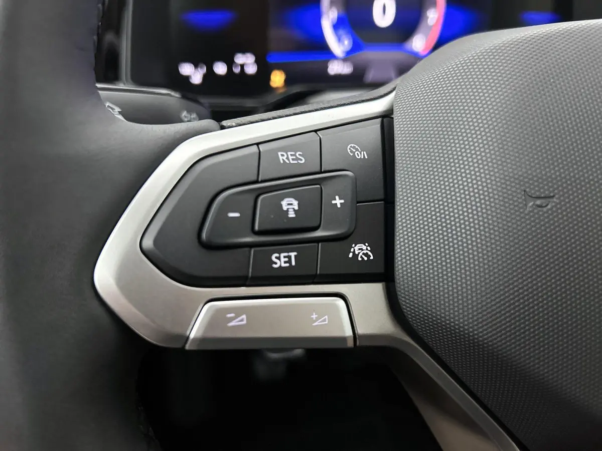 1.0 TSI Life Edition | 95 PK | Sensoren | Stoelverwarming | Carplay / Android Auto