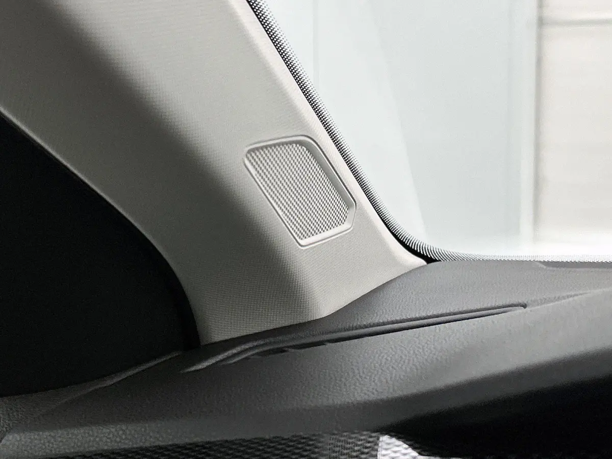 1.0 TSI Life Edition | 95 PK | Sensoren | Stoelverwarming | Carplay / Android Auto