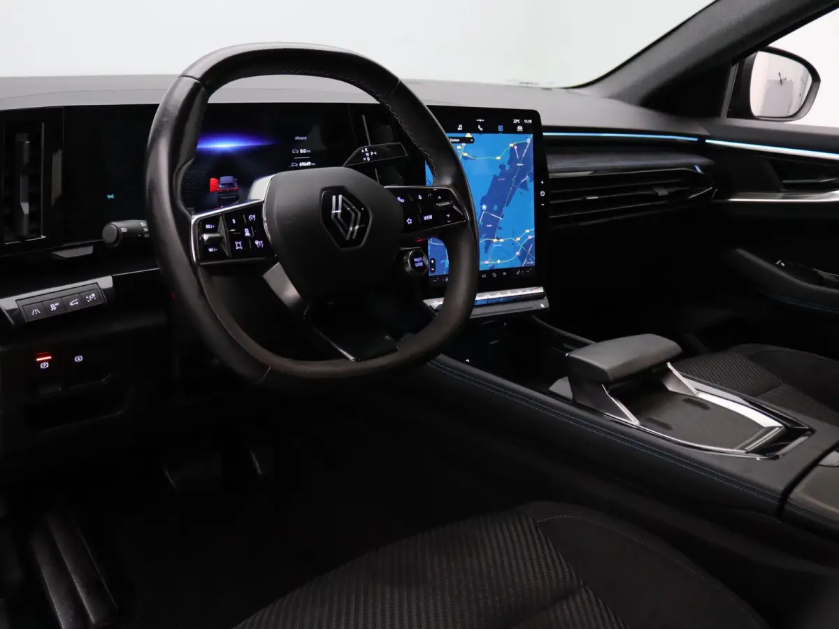 200pk E-Tech full hybrid techno esprit Alpine Apple Carplay/Android Auto | Climate