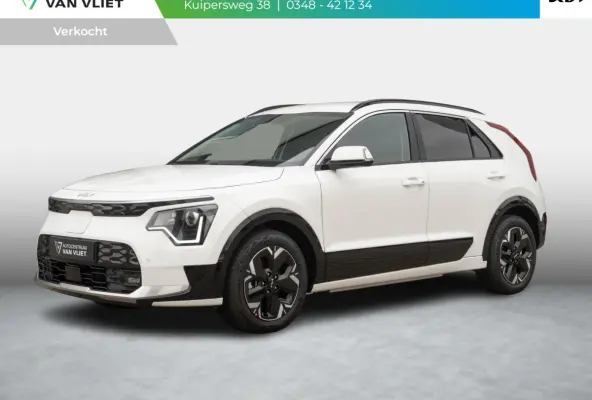 Light Advanced 64.8 kWh | Navigatie | Carplay | Adapt. Cruise | Climate | Keyless | Camera