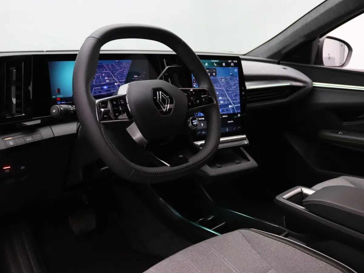 EV87 long range techno Apple Carplay/Android Auto | Climate