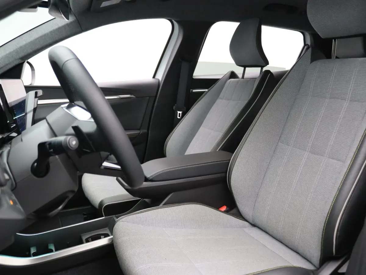 EV87 long range techno Apple Carplay/Android Auto | Climate