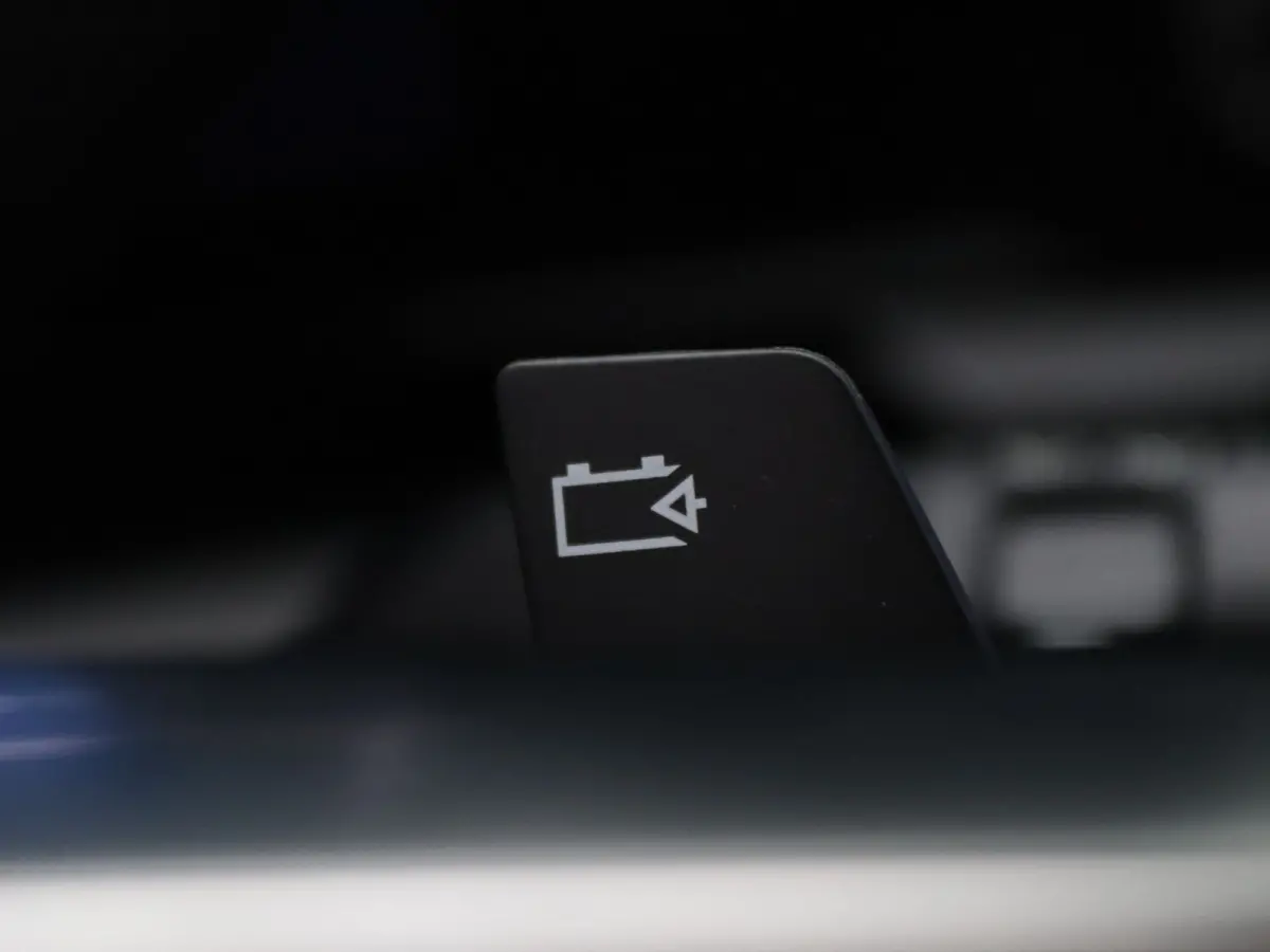 EV87 long range techno Apple Carplay/Android Auto | Climate