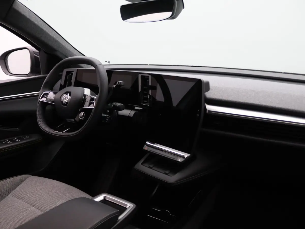 EV87 long range techno Apple Carplay/Android Auto | Climate