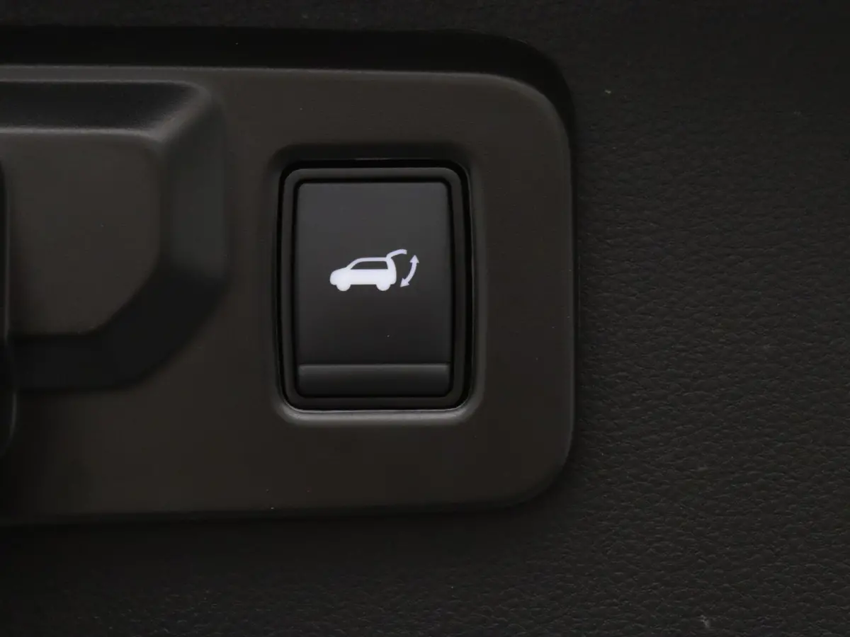 EV87 long range techno Apple Carplay/Android Auto | Climate