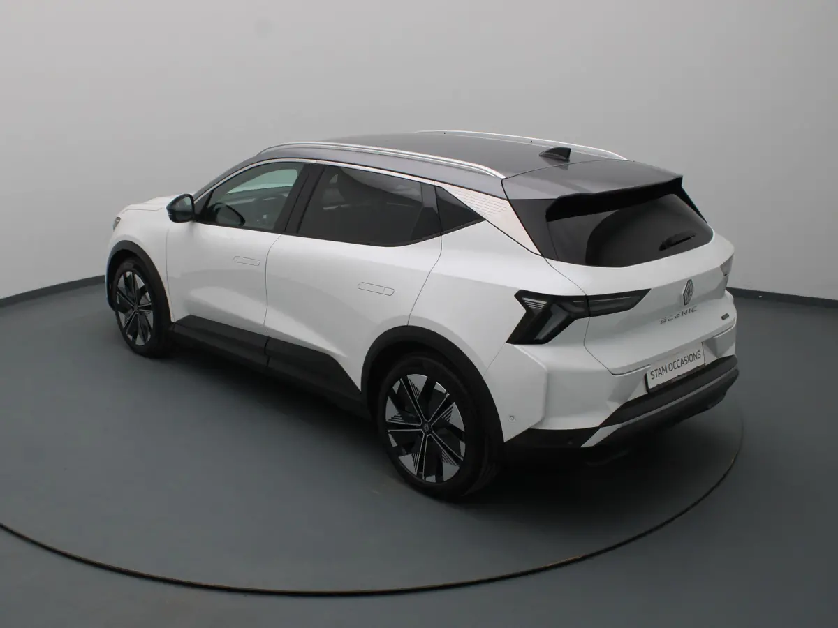 EV87 long range techno Apple Carplay/Android Auto | Climate