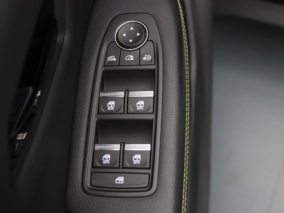 EV87 long range techno Apple Carplay/Android Auto | Climate