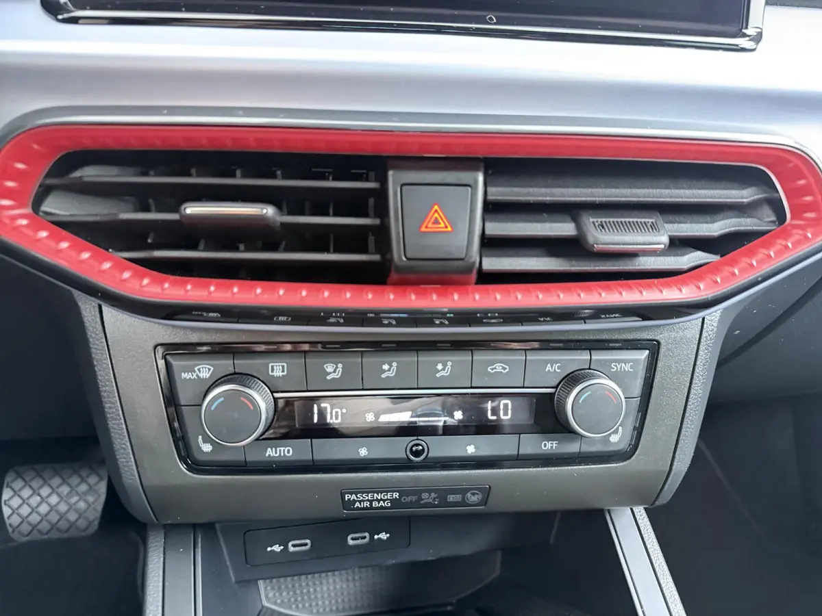 1.0 EcoTSI FR Plus | Automaat | Apple CarPlay | Achteruitrijcamera |