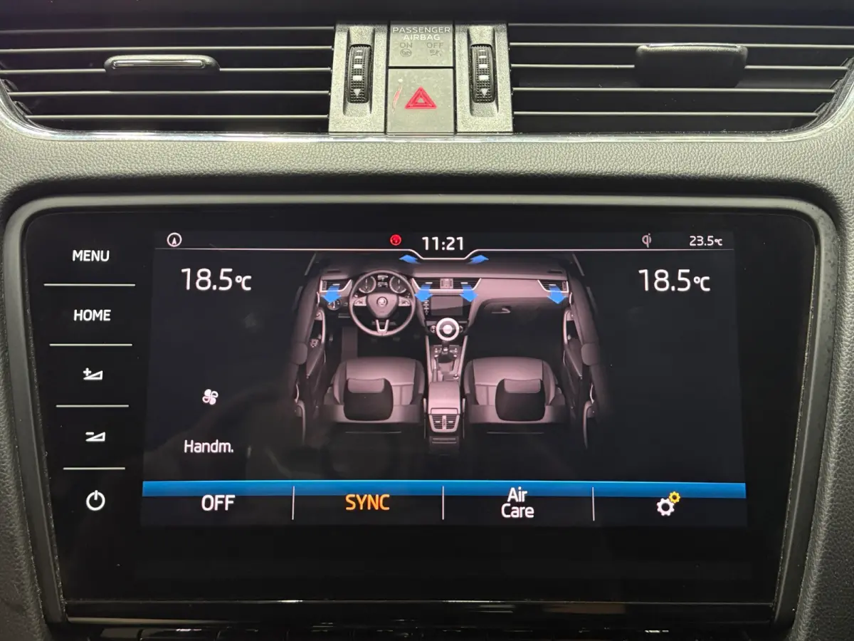 1.0 TSI Sportline Business | NAP | Keyless | Cruise Control | Stoelverwarming | Camera | Canton
